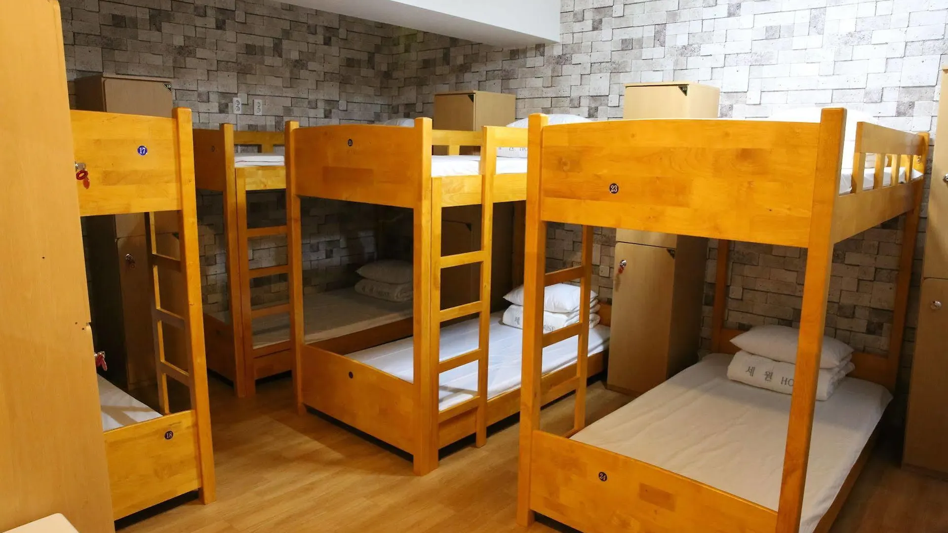 Hostel Yes Guesthouse Busan