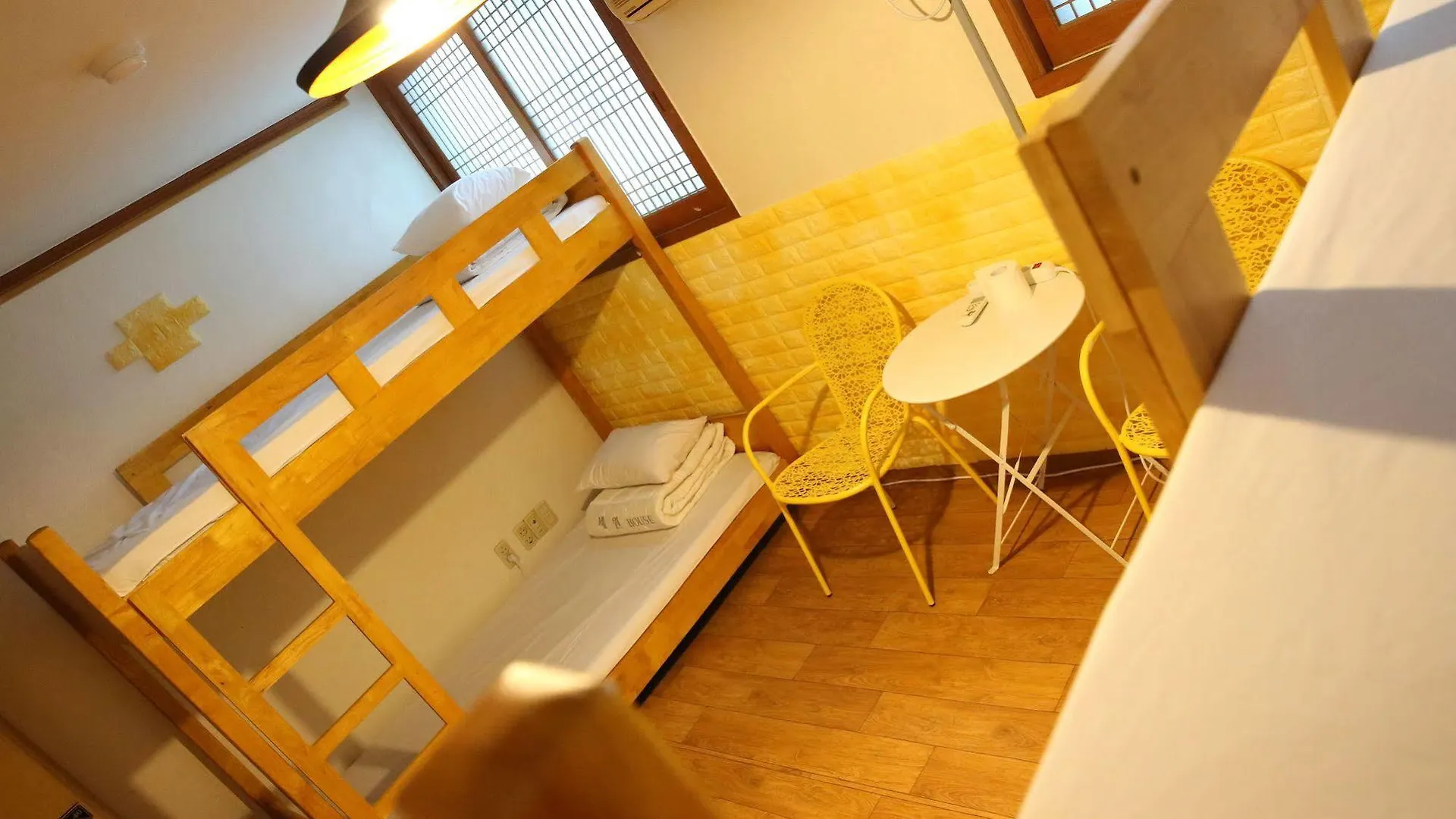 Yes Guesthouse Busan Hostel