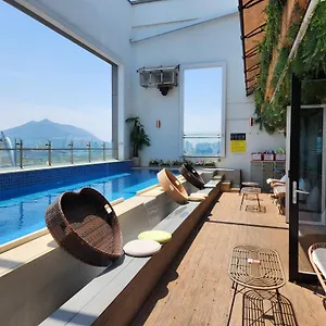 Hotel Hound Station, Busan